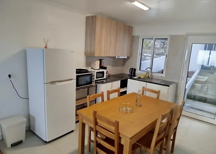 Aldeia Da Gingeira *