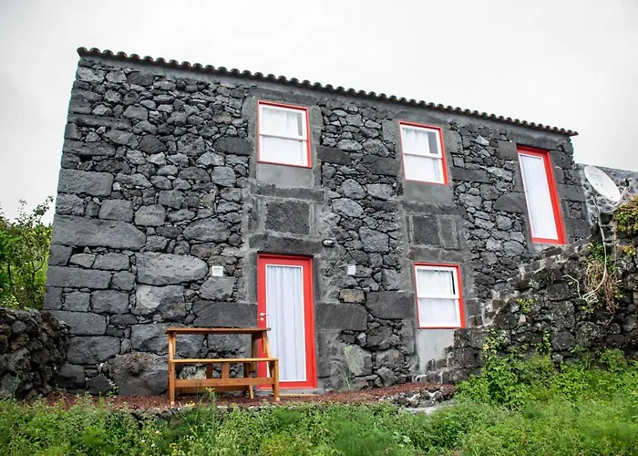 Aldeia Da Gingeira *